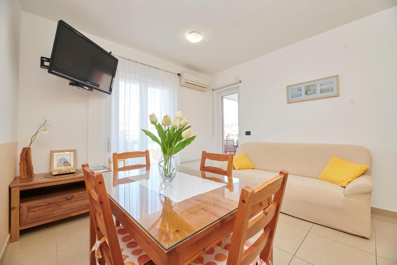 Villa Ax Umag Exterior foto